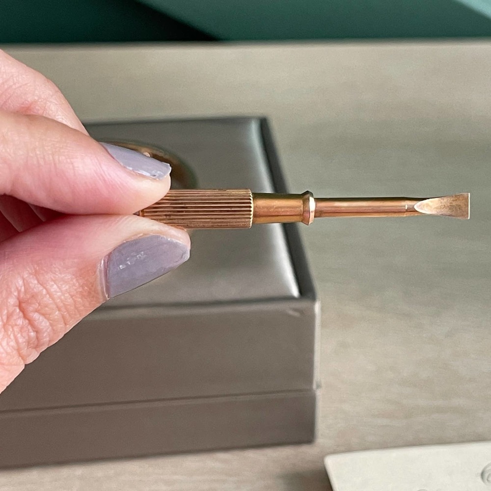 ❌SOLD❌Cartier LOVE Bracelet Rose Gold 17 Regular New Screw System - Picture 13 of 13